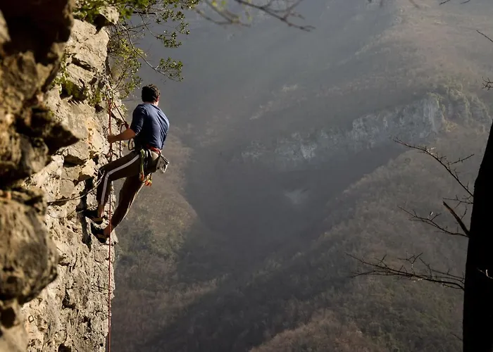 Villa Essenza - Premium Bike & Hike House Αλμπένγκα