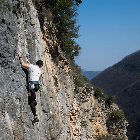 Essenza - Premium Bike & Hike House Albenga